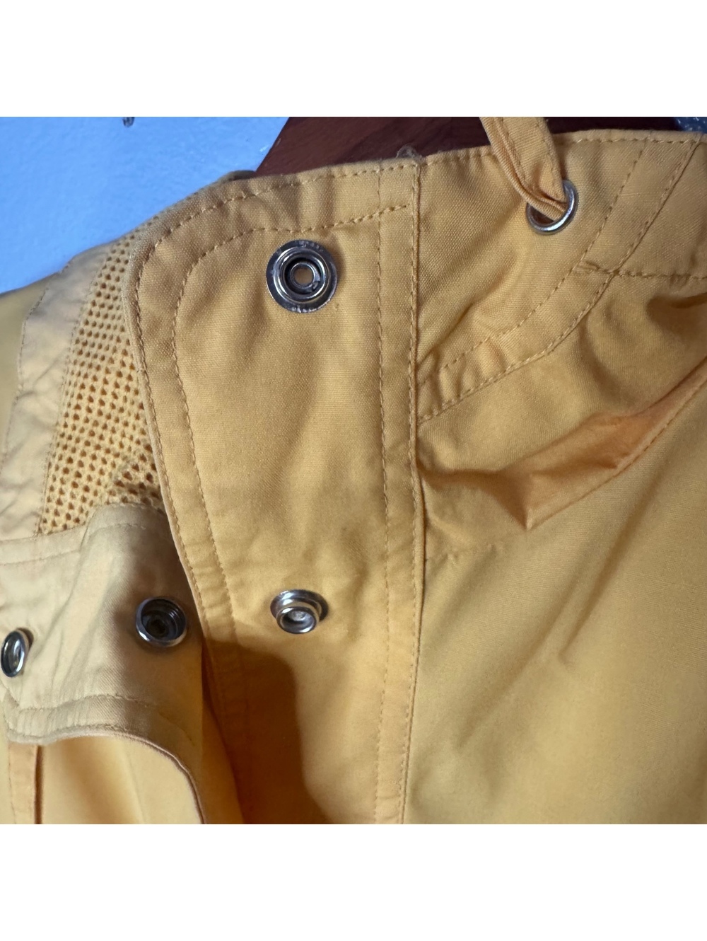 Vintage Izzi Yellow Windbreaker Jacket Women’s Medium Mesh Trim Hooded Coat - Picture 8 of 10